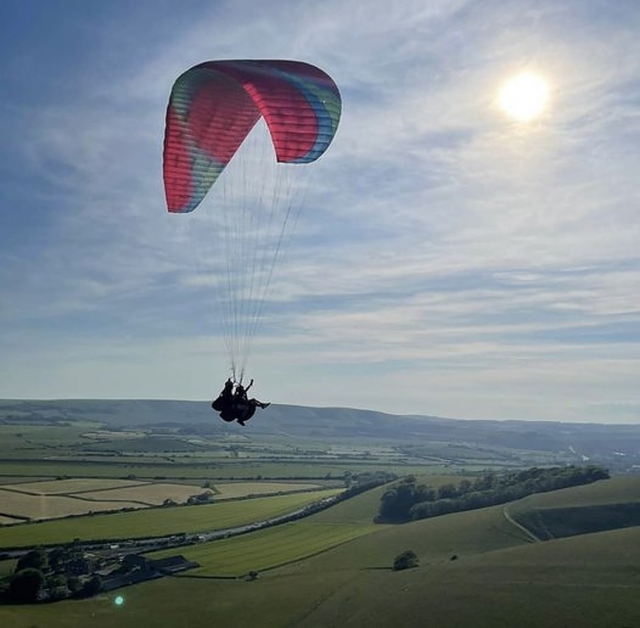  Ruhige Momente beim Tandem-Gleitschirmfliegen 